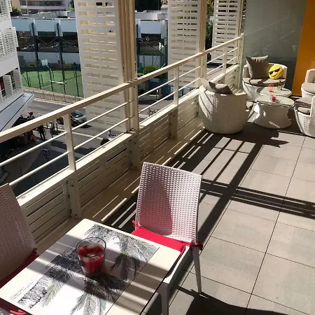 A Terrasse Ensoleillee & Parking A La Gare Du Sud * Niza